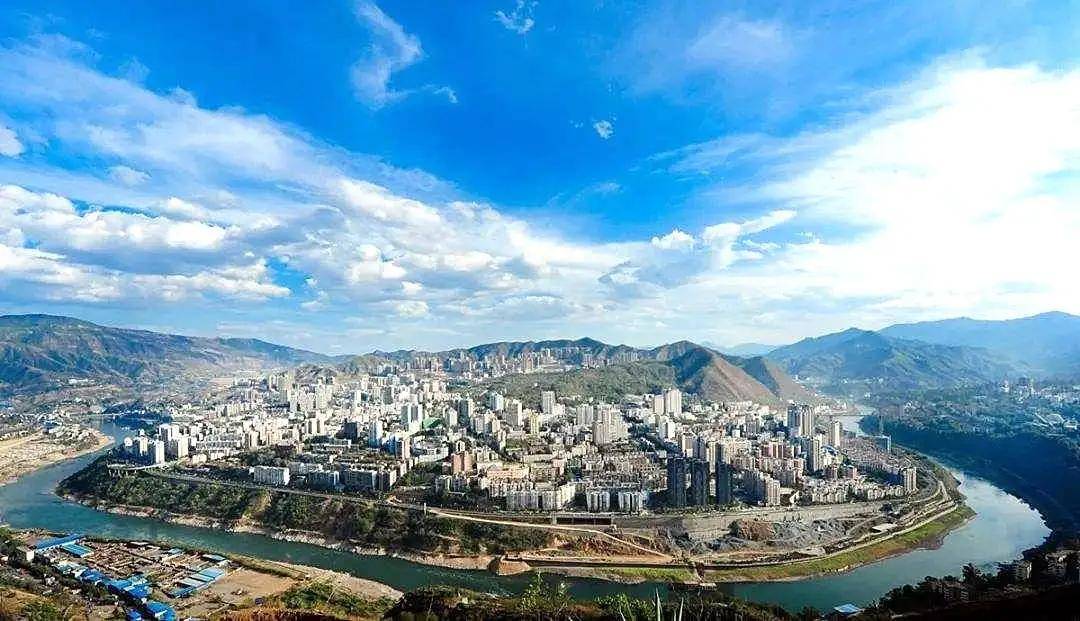 四川,梦想起航的港湾——学习成就自信篇章